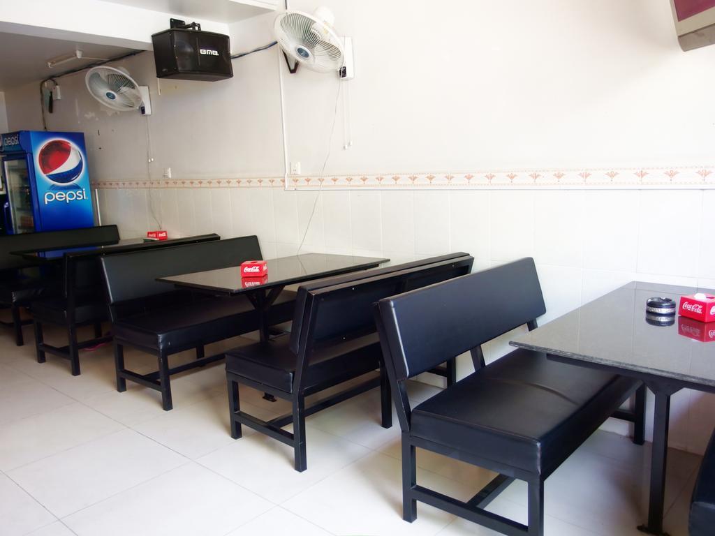 B52 Hostel Phnom Penh Esterno foto