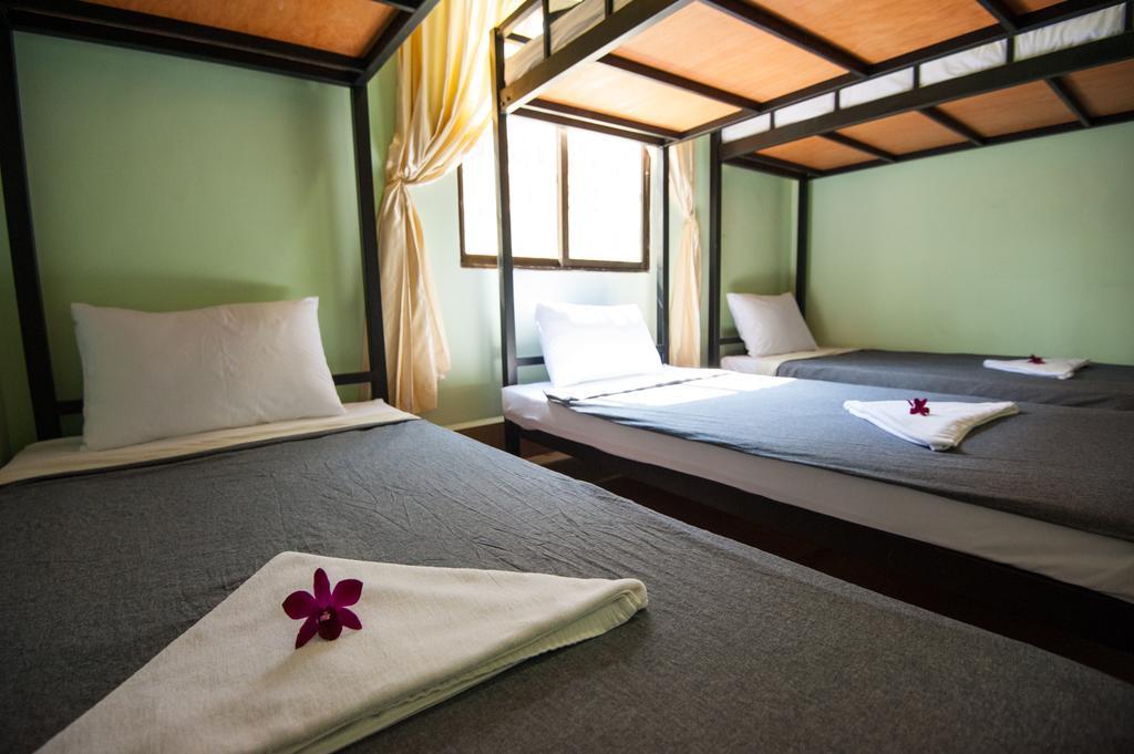 B52 Hostel Phnom Penh Esterno foto