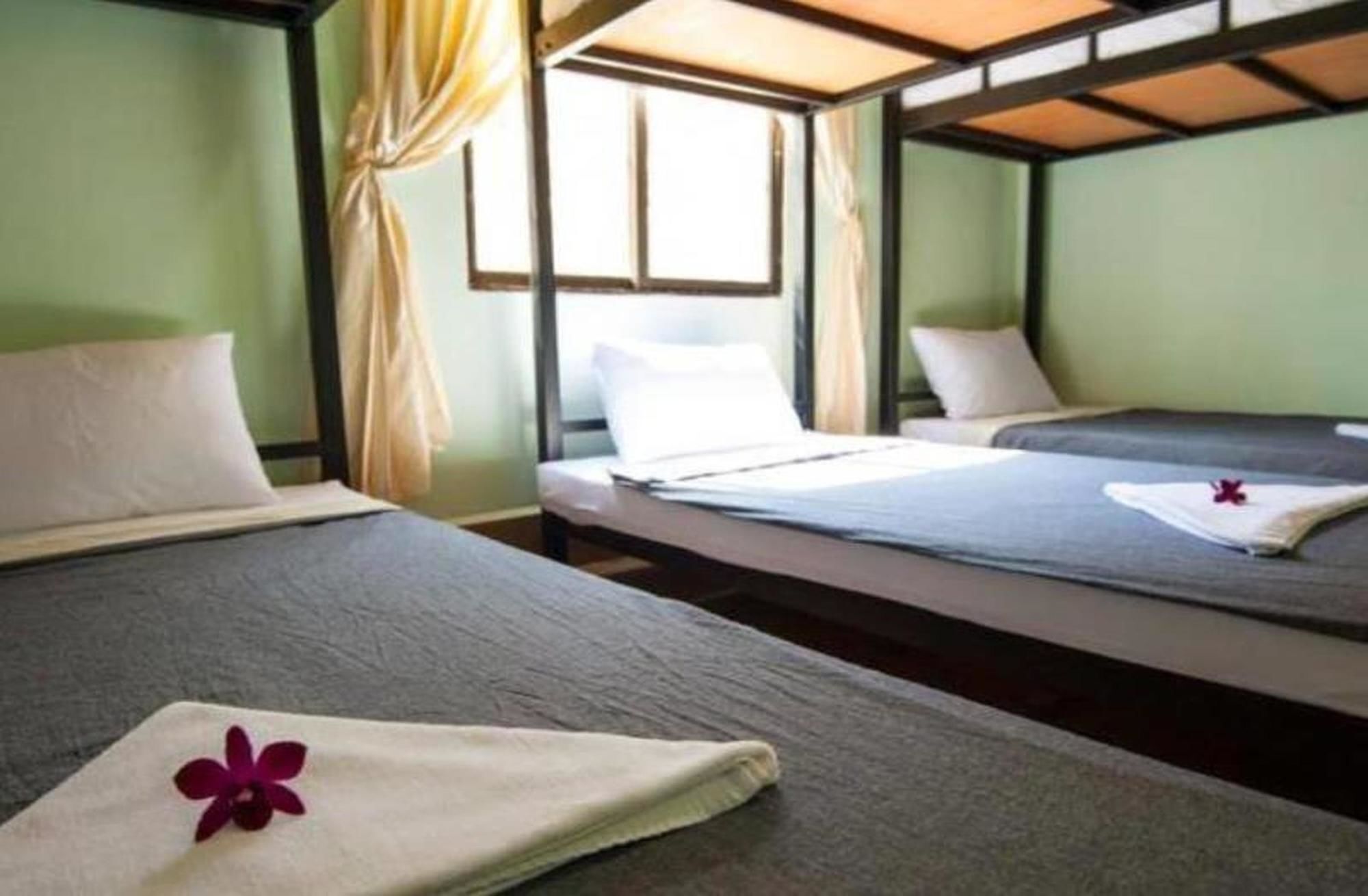 B52 Hostel Phnom Penh Esterno foto